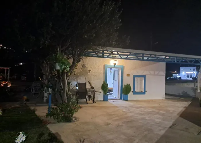 Nikol's House Kámpos