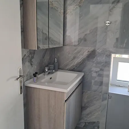 Nikol's House Kámpos