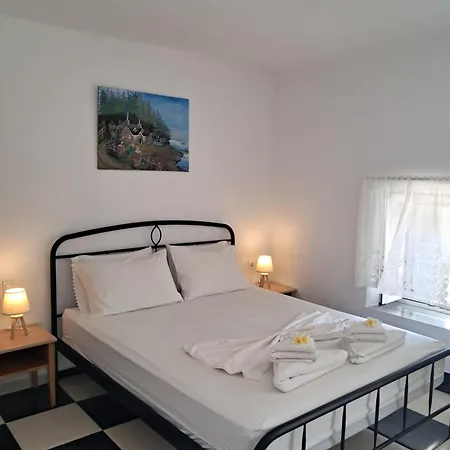 Nikol's House Semesterbostad