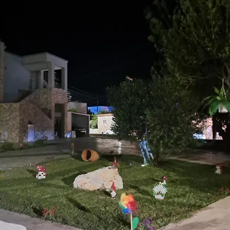 Nikol's House * Kámpos